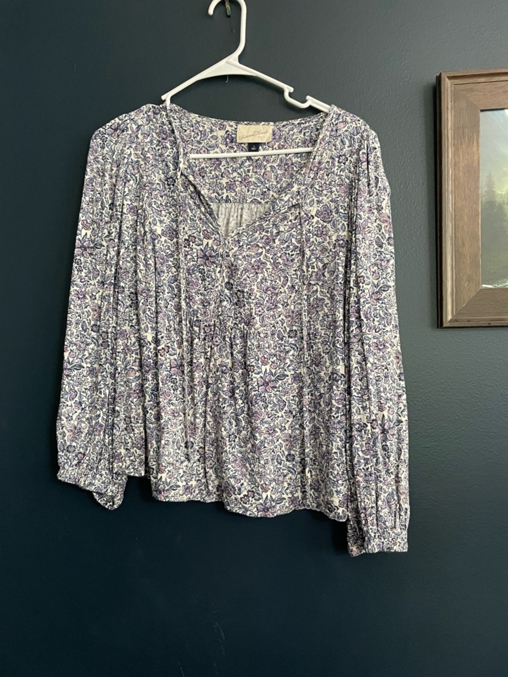Universal Threads Floral Navy and Purple Blouson Sleeve Blouse Spring Summer